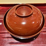 銀座 しのはら - よもぎ餅となめこと牛蒡の白味噌雑煮