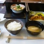 割烹 新多久 - 二段弁当（お昼）