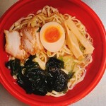 Maruetsu - 平打ちちぢれ麺の醤油ラーメン加熱後