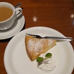 Cafe Miami - ケーキセット、950円。