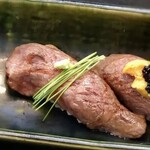 Tsukuba Sansuitei - 特選常陸牛炙り握り寿司