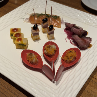 スカイダイニング&バーラウンジ トップサーティ_0