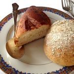 エリゼ光 - もろみ天然酵母のパンとライ麦パン