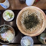 Sobadokoro Hyakkuri - ざるそば ¥760
                      ミニ月見たぬき丼 ¥360