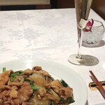 四川豆花飯荘 - ビジネスランチ　五目焼きそばとシャンパン
