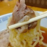 松食堂 - チャーシューの塩味が合う