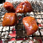 炭火焼肉 日本橋イタダキ - レバ好きのしまたかも大満足