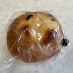 福山亭 - レーズンパン　140円。大きくてお値打ち。