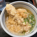 おにやんま - とり天ちくわ天うどん並盛 590円