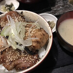 ちんばた - 豚みそ丼¥1,050-