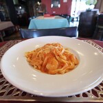 Torattoria Saikai - 平打ちパスタのフェットチーネ、ソースは小海老のアメリケーヌ