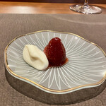 Kumazawa - 練乳に見立てたソースが、素晴らしい