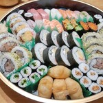 玄海鮨 - 上握り盛合せ（二人前）
、玄海巻
、山芋明太子巻