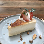 BRING BOOK STORE - チーズケーキ480円
