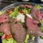 大栄 - ローストビーフのサラダ