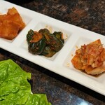 焼肉 ふるさと - キムチ