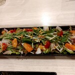 釧路食堂 - カルパッチョ風釧路食堂海鮮サラダ　748円