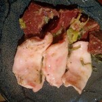 横浜大衆焼肉 もつ肉商店 - 