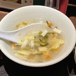 Tokui Ssho Gyouza - 焼餃子定食のスープ