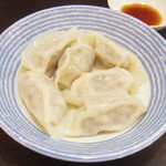 麺工房 武 - 生ビールと水餃子セット(750円)の水餃子