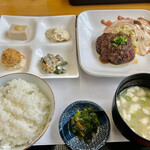 Toufu No Tobitarou - ランチセット、豆腐ハンバーグ‼︎フワフワジャポネソースも美味しい