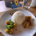 まんがい家 - ナシ・チャンプル。950円