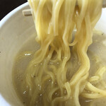 セブンイレブン - 料理写真:ノンフライのコシのある角麺