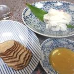 あらかると - 酢味噌も付きます。いぶりがっこも貰います！