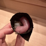 登喜和鮨 - メジマグロ背中手巻きで