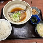 Tsurumiichibasyokudoutsuna - にしんの煮付け定食