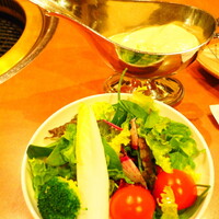 鉄板焼･焼肉 なにわ (リーガロイヤルホテル大阪) - サラダ