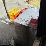 小坂食堂 - 焼網の洗浄機