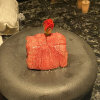 東京焼肉 一頭や コレド室町テラス店 - 一頭の極みタン