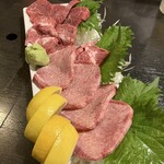 焼肉市場 - 