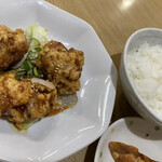 アジアンキング - 油淋鶏定食500円（ライス付）平日450円