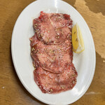 焼肉 栄養楼 - 上タン塩