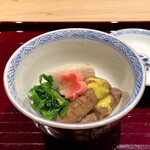 懐石 山よし - 海老芋と近江牛シャトーブリアンの治部煮