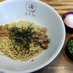 もり食堂 - 『半熟卵油そば（並盛）』と『青ﾈｷﾞ』