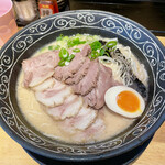 ひできよラーメン - チャーシューメン黒