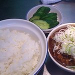 きつねや - ホルモン＋ライス＋お新香