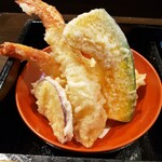 Yamawaki - 海老2尾、南瓜、さつま芋、下に玉ねぎも！