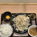 和風回鍋肉専門店 だしや。 - 回鍋二郎定食1080円野菜マシマシ50円ライス特盛50円ニンニク,アブラ少なめ無料