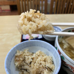 向じま ぜんや - 温かいうどん定食　かやくご飯