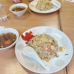 新華園 - やきめし750円♪