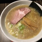 らーめん屋本舗　麺龍 - 貝の支那そば（塩）