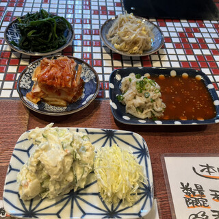 カウンター焼肉酒場 佐藤ゆたか_1