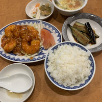 横浜中華街 北京飯店 - ランチのエビチリソース