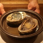 RISTORANTE IL NODO - 黒鮑のステーキのプレゼンテーション