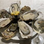 Oyster Bar Splendor - 生牡蠣盛り合わせ