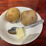 欧風カレー ボンディ - 一番最初に出るジャガイモ＋バター